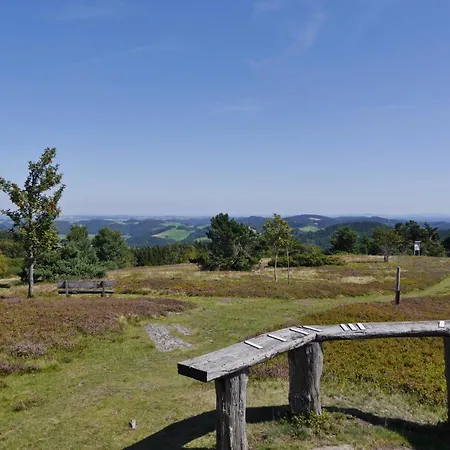 Diemelquelle - Mit Eingezaeuntem Garten Willingen (Upland)