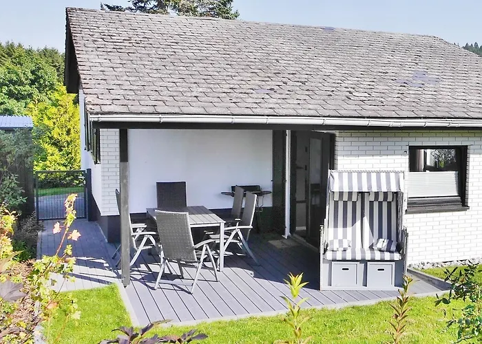 Diemelquelle - Mit Eingezaeuntem Garten * Willingen (Upland)